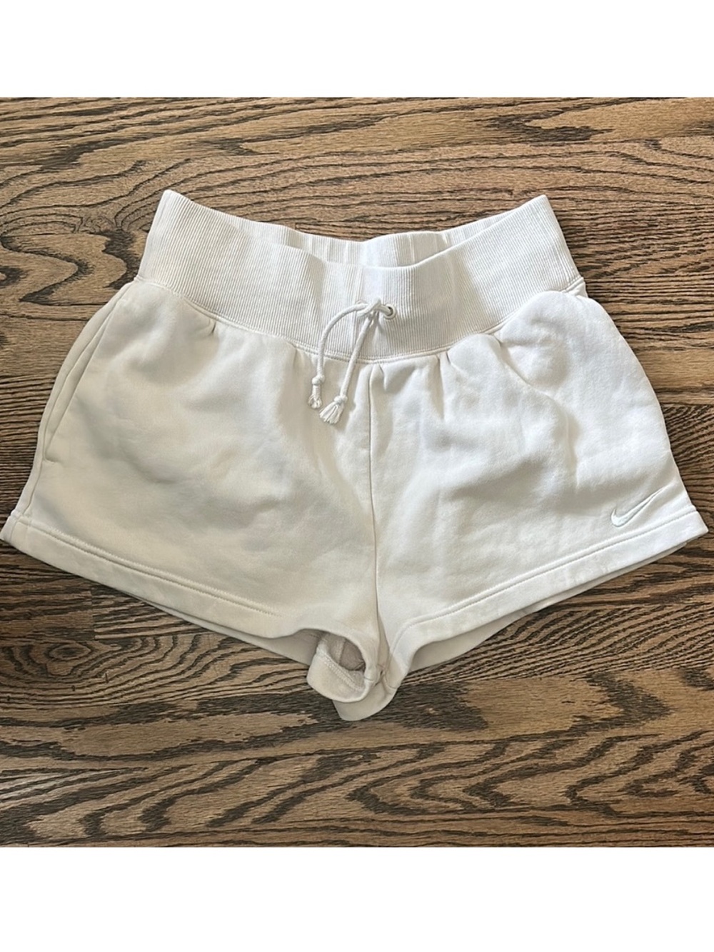 Nike Women's White Elastic Waist Athletic Shorts